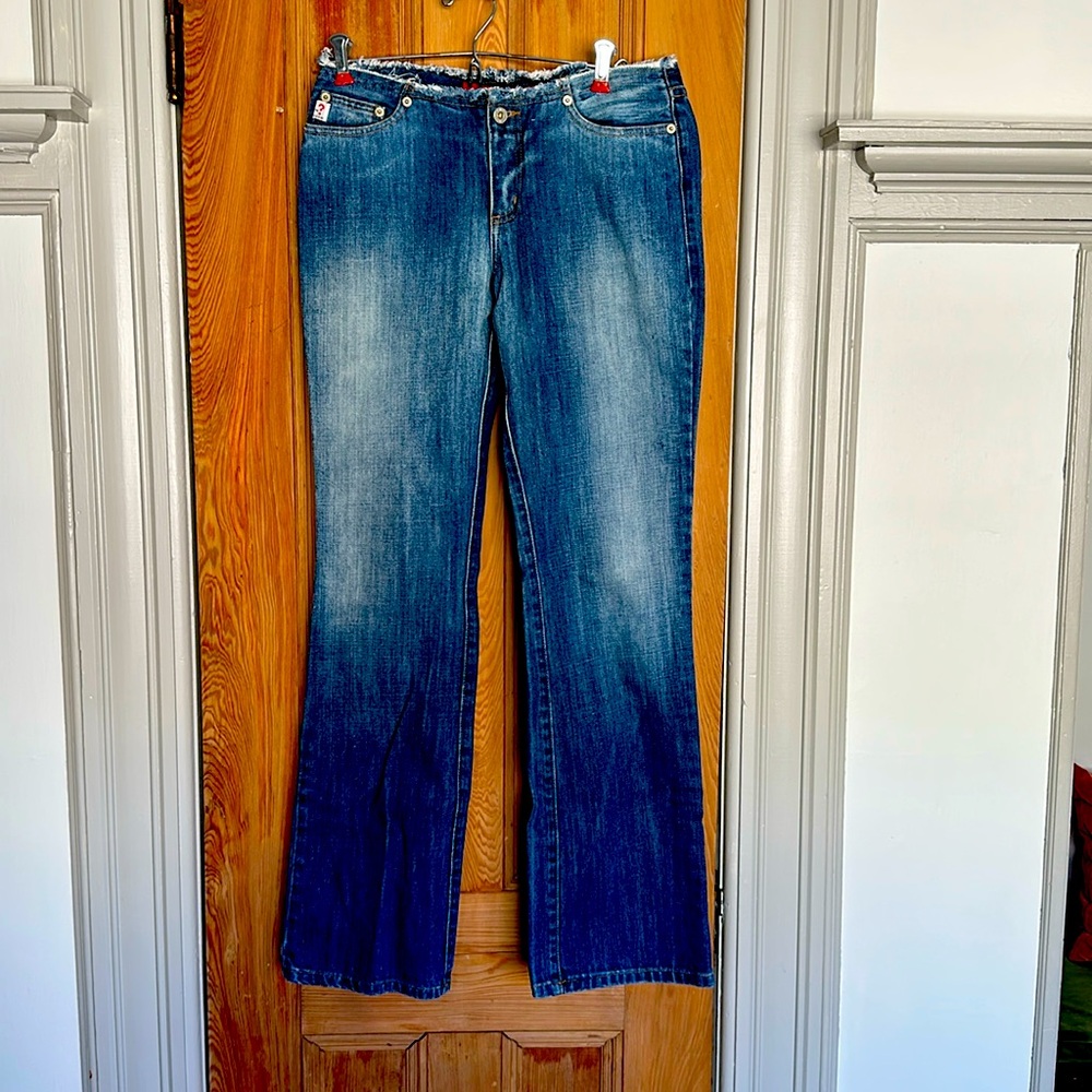 Guess Womens Vintage Frayed Waist 
Straight Leg Jeans